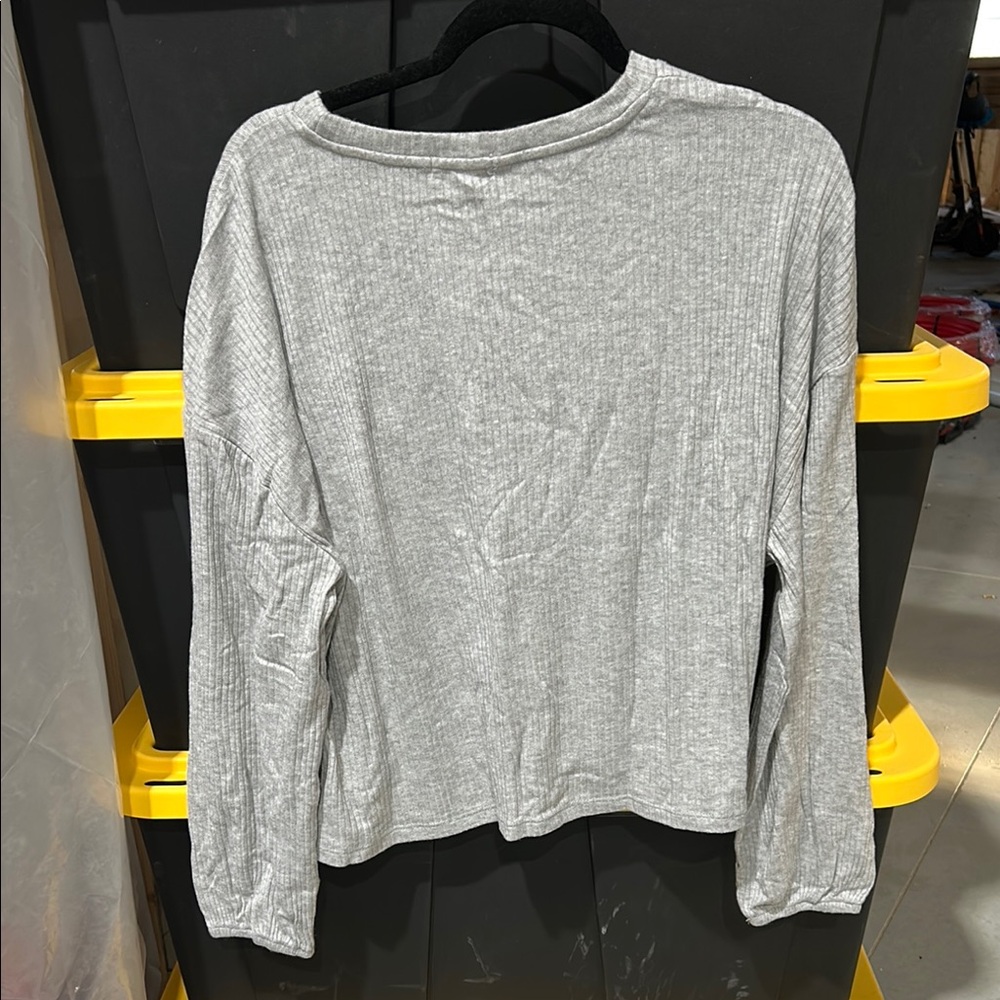 Gray Ribbed Long Sleeve Top - Picture 5 of 6